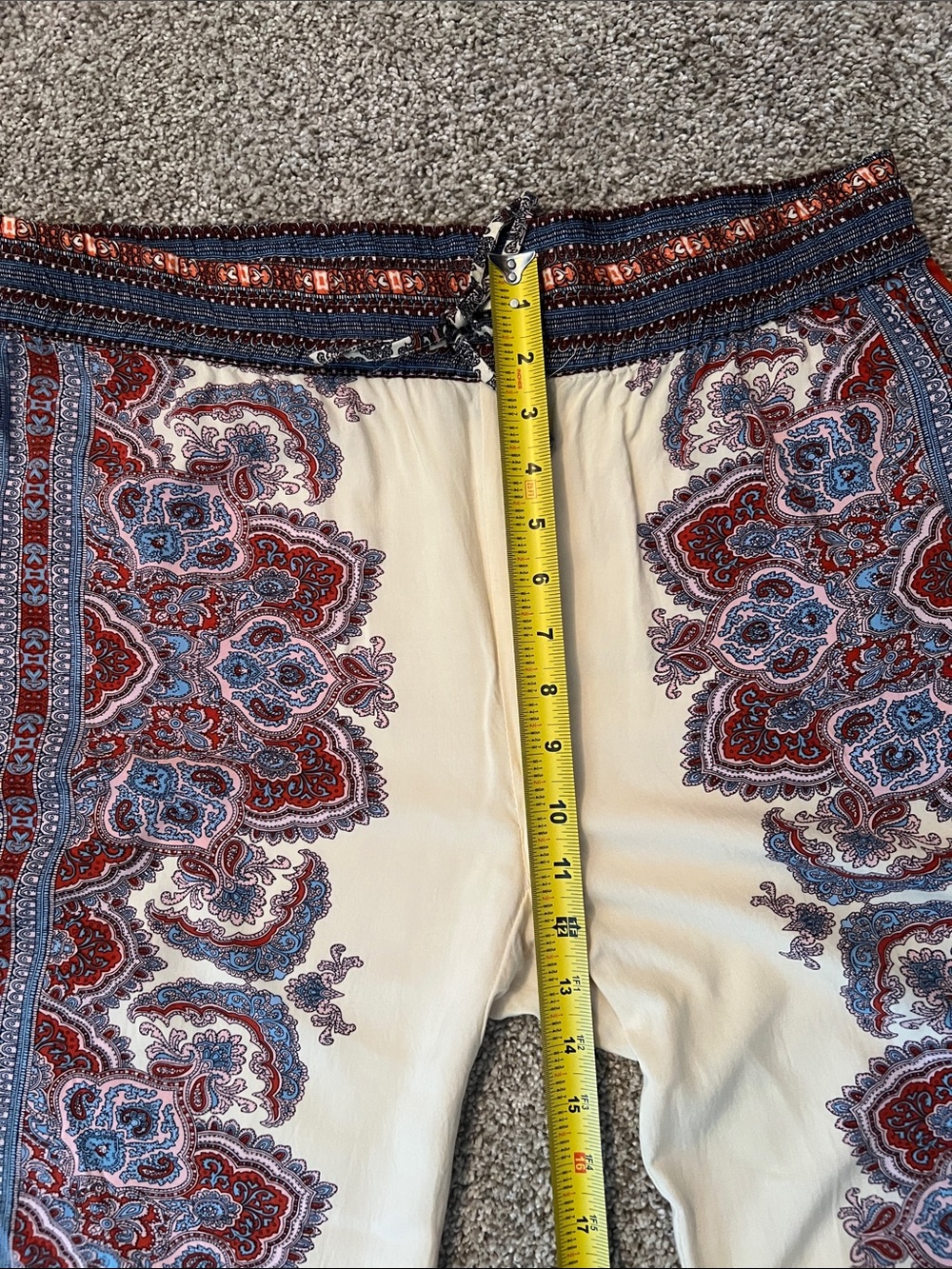 Cynthia Rowley Cream Wide-Leg Pants with Red & Blue Paisley Trim - Picture 5 of 6